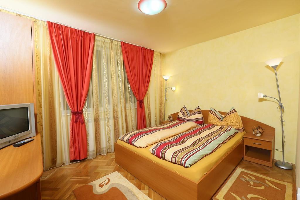 Apartament Ema Băile Felix Екстериор снимка